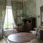 Couette-café Château De Grandval - Sainte Mere Eglise 3*