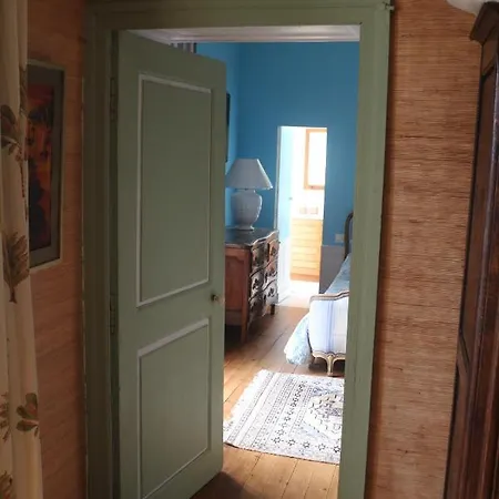 Chateau De Grandval - Sainte Mere Eglise