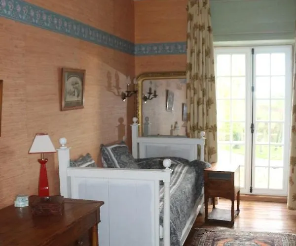 Chateau De Grandval - Sainte Mere Eglise Bed & Breakfast Neuville-au-Plain